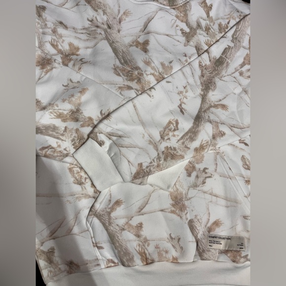 Comfrt White Oak Hoodie - Picture 5 of 7